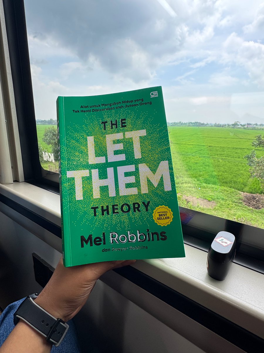 Mochi 🐬 tweet media