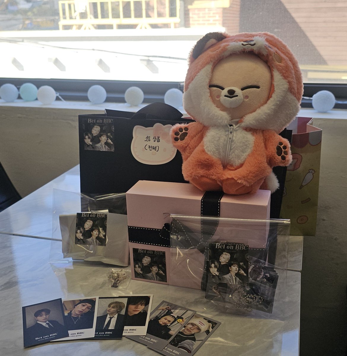 이에니 생카 두군데 럭드 다 말아먹구
배복클 카페 1등 뽑아버림..♡

#이번_판은_배복클에게_올인