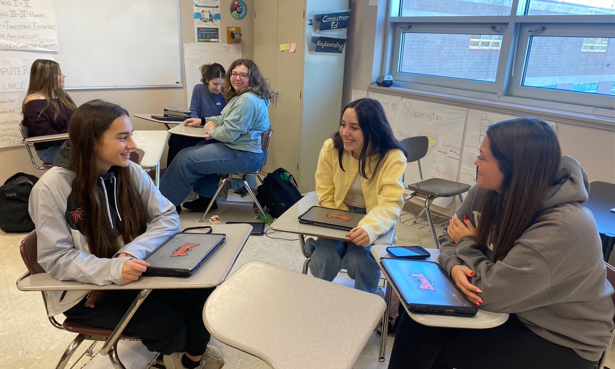 Mrs Kasper Triad High School tweet media