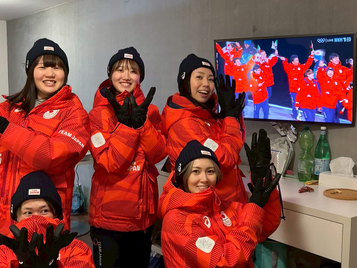 冬季オリンピック公式ガウン オーダーメイド 第25回オリンピック冬季大会(2026/ミラノ・コルティナ） 開会式は