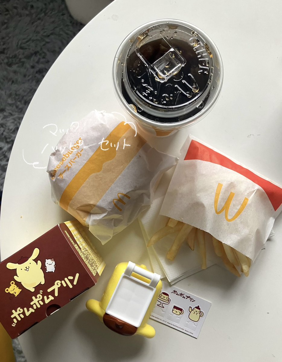 ポムポムプリンのハッピーセット🍮