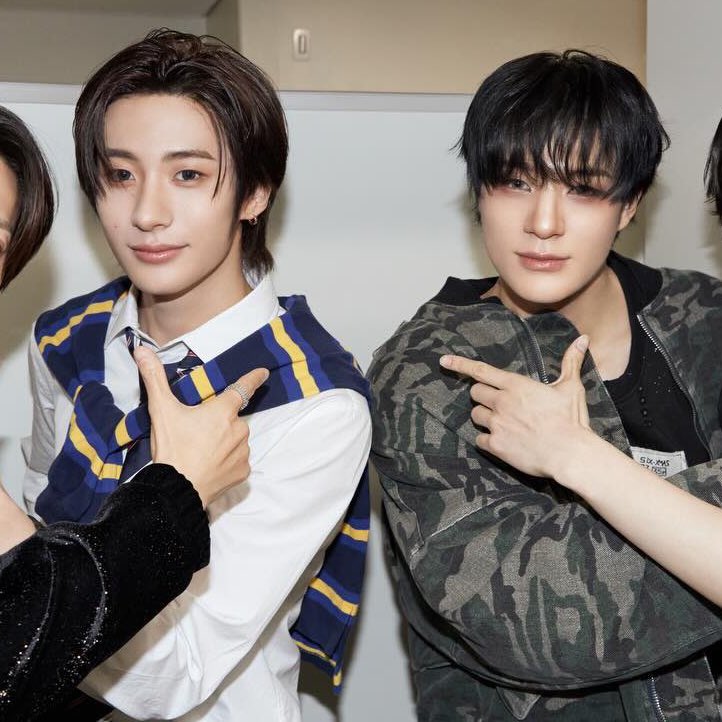 น่อขี้แง                                     ตุ๋นนั่นแหละ ขี้แง ฮึ