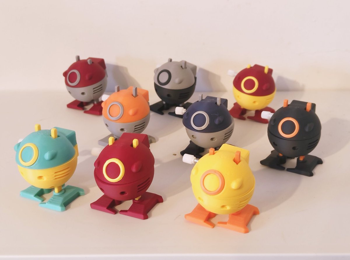 nekundesign's tweet image. ワンフェスお品書きです。

・マイテクボット（丸型￥1,500）
・xyz原点フィギュア-Gizmo（￥500）
・ゼンマイ3dpプリンターフィギュア（￥2,000-少量）

ゼンマイ3dpもかわいいです。

ブース【2-19-16】

#ワンフェス2026冬 #WF2026W #WF2026Wおしながき #WF2026冬