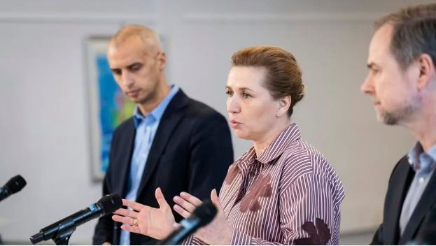 LisaOlsson2's tweet image. Nyt skoleudspil fra @Spolitik 
#MetteF er lige som en "negerbolle" - der er fyldt med skum og luft inden i, og trykker man den lidt for meget, ryger alt skum og luft ud til alle sider.
#dkpol 
msn.com/da-dk/nyheder/…