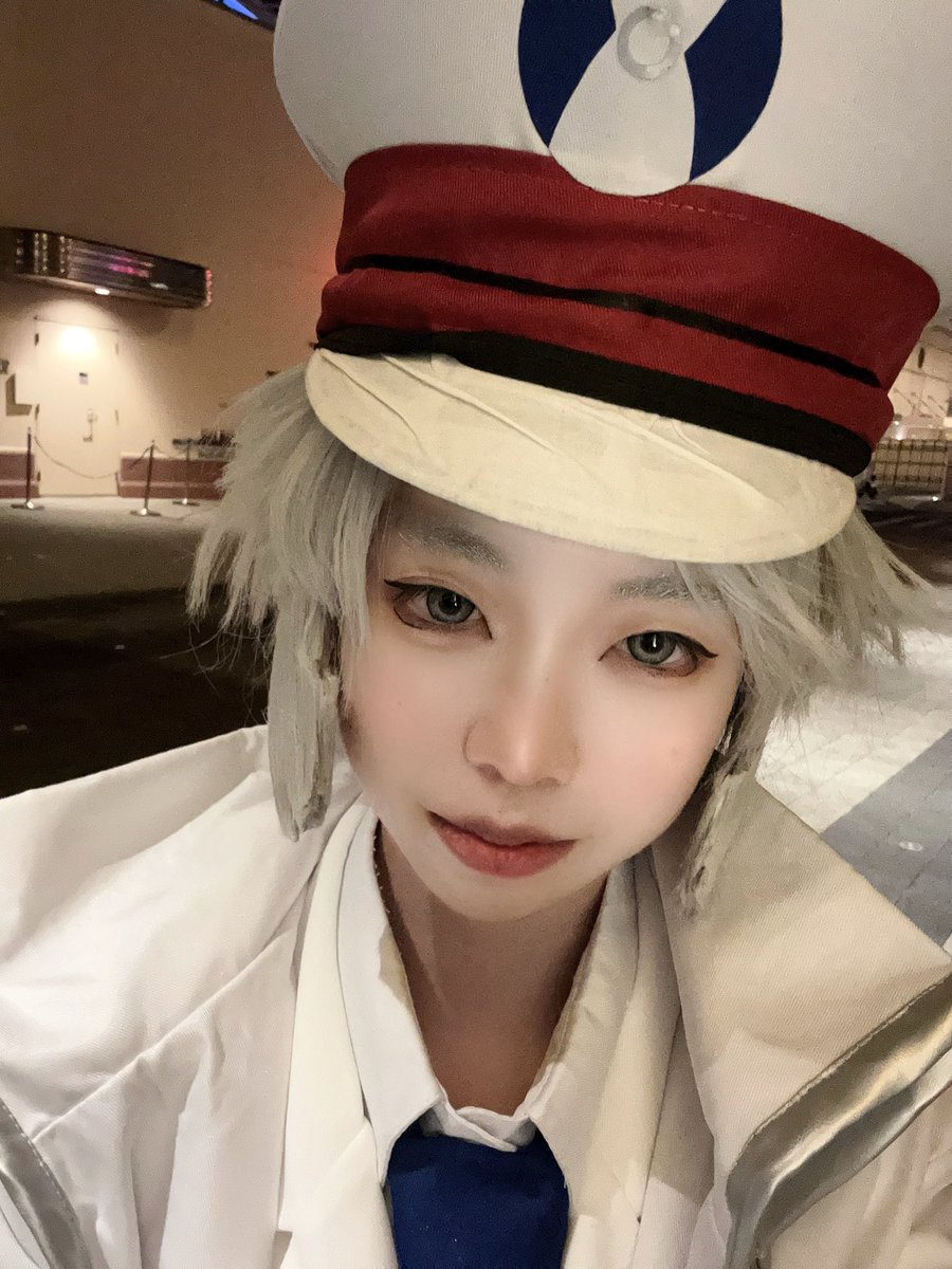 【Cosplay/コスプレ】
Pokemon /クダリ▽

           『  ホームでの遭遇  』

HP 0だけど、なんとか化粧はもった…

 #Pokemon   #Cosplay
 #BattleSubway 
 #サブウェイマスター  #クダリ 
#ポケモン