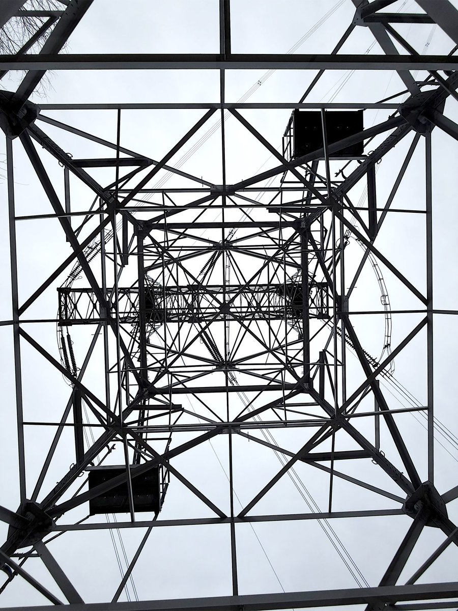 今市線2号✨
下郷線の巡視路使って今市線1・2号を根元まで行きました。