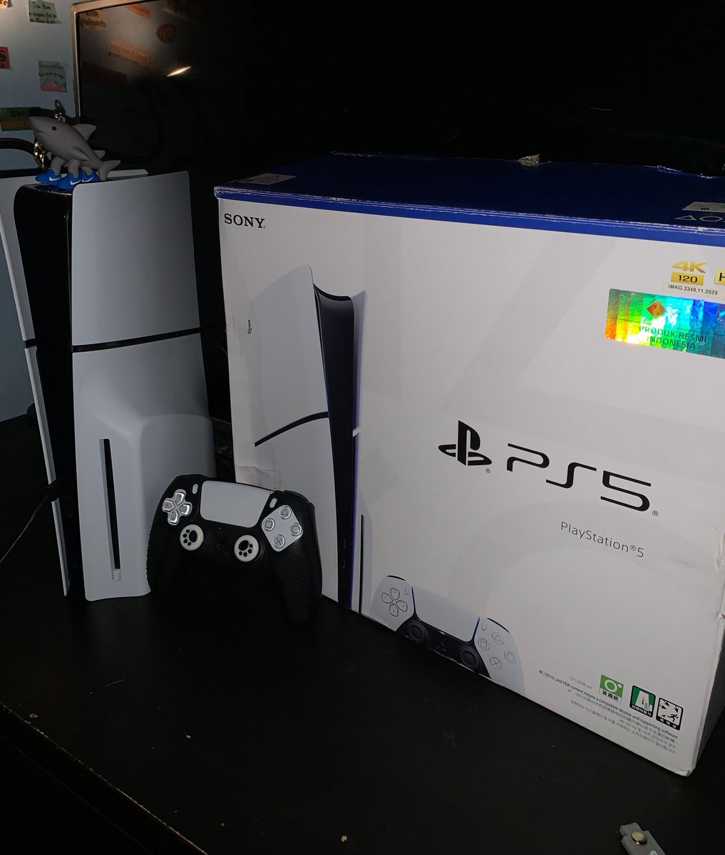 WTS PS 5 Slim Disc
💰 Harga: 7,6 JT
• Kondisi mulus / like new
• Stik 1 original
• Garansi Sony Indonesia ON sampai 19 Februari 2026
• game Spider-Man 2
• Pemakaian normal, bukan bekas servis

👉 Terima tuker tambah ke PS 5 Slim Digital / PS 5 Fat Digital