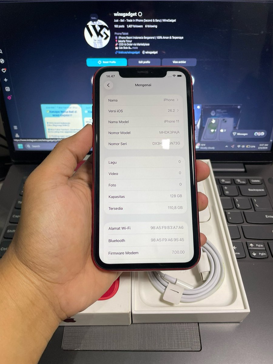 winsgadget's tweet photo. #WTS 
iPhone 11 128GB iBox - RED
🔋 BH 91% | Fullset ori
✨  No minus | All normal | Kondisi (lecet pemakaian)

💰 5 jt-an
📍 COD Jabodetabek (cek puas)
📦 Luar kota via Tokped/Shopee

Upgrade / TT? Bisa.
DM ya ka 🔥

#iPhone11 #iPhoneSecond #iPhoneiBox #zonauang️ @winsgadget https://t.co/xgtPLibVmC