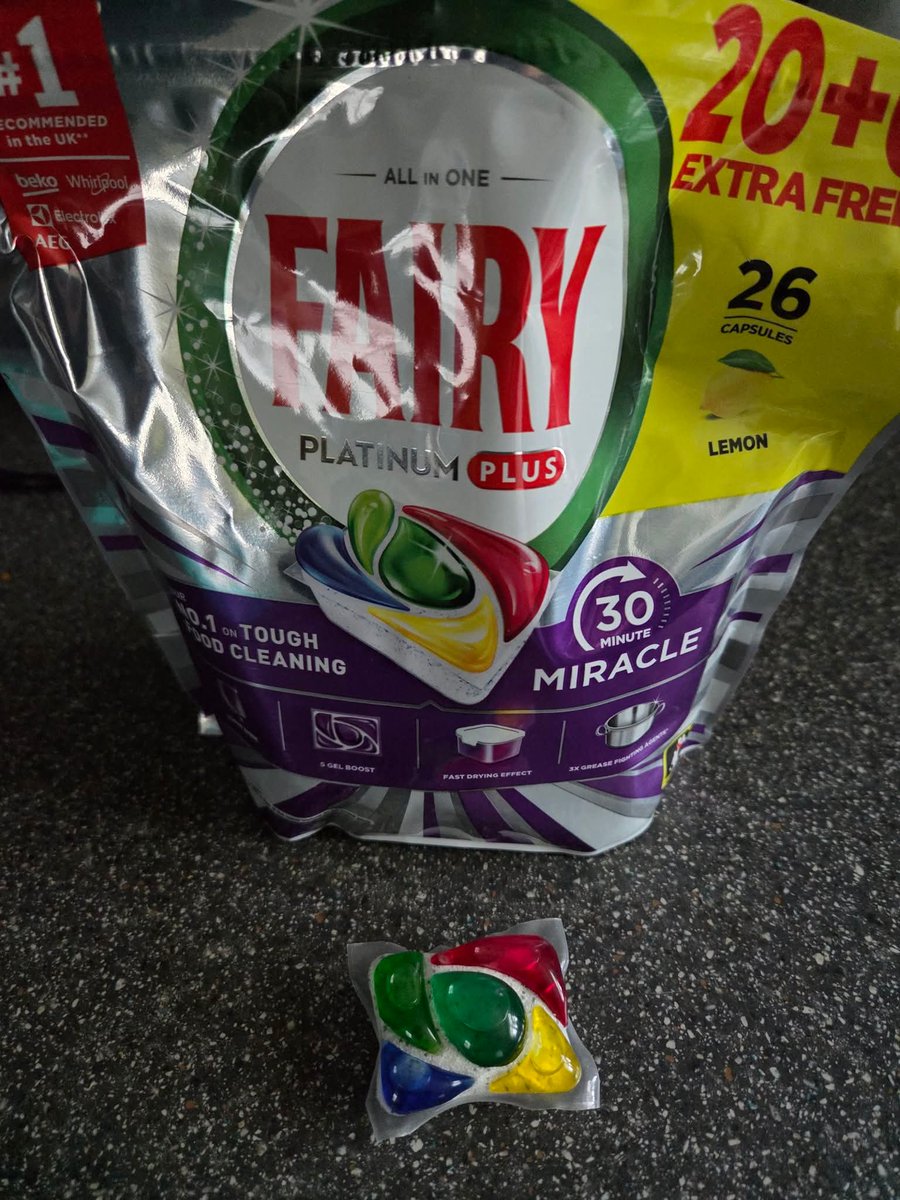 lisabriercliffe's tweet photo. I've been sent a pack of these dishwasher capsules to try. Says 30 minute miracle with a 5 gel boost so we'll see. Forgot to set dishwasher on last night so its got it's work cut out for it today lol
#ad #fairymiraclean #MyFairyMiraclean #savvycircle @sainsburys @SuperSavvyMeUK https://t.co/aqUMC57auc