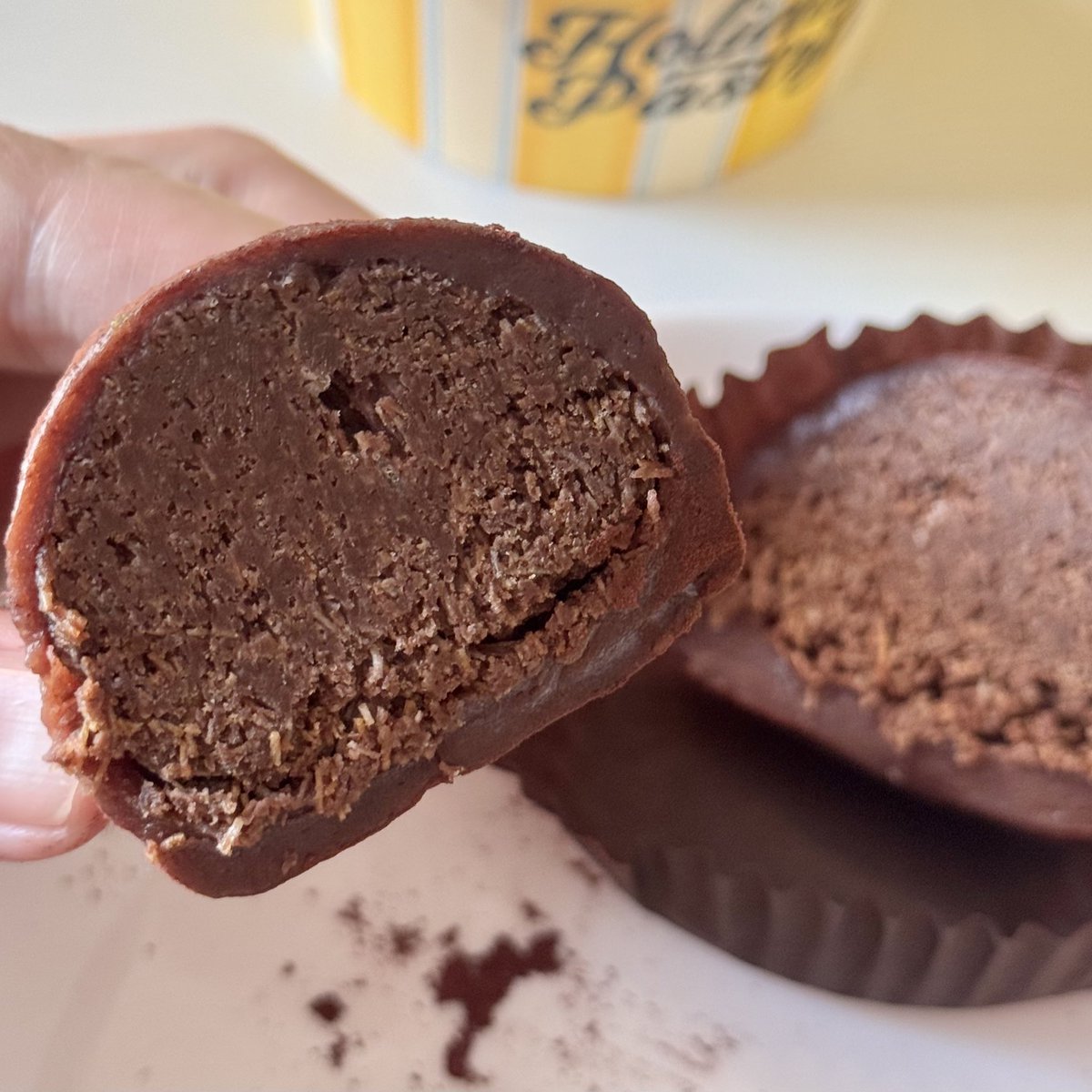 sfkkfs_'s tweet image. อินสารินทำกุแล้ว คุกกี้โมจิดูไบคูนาฟ่า Holiday Pastry อร่อยมากกก มีทั้งไส้พิสตาชิโอ กับเฮเซลนัท สมแล้วที่แมส แม่งอร่อยจริงงงง ไส้แน่นเกินหน้าเกินตา 555555 อยากกินวันละ 10 ลูก 😂