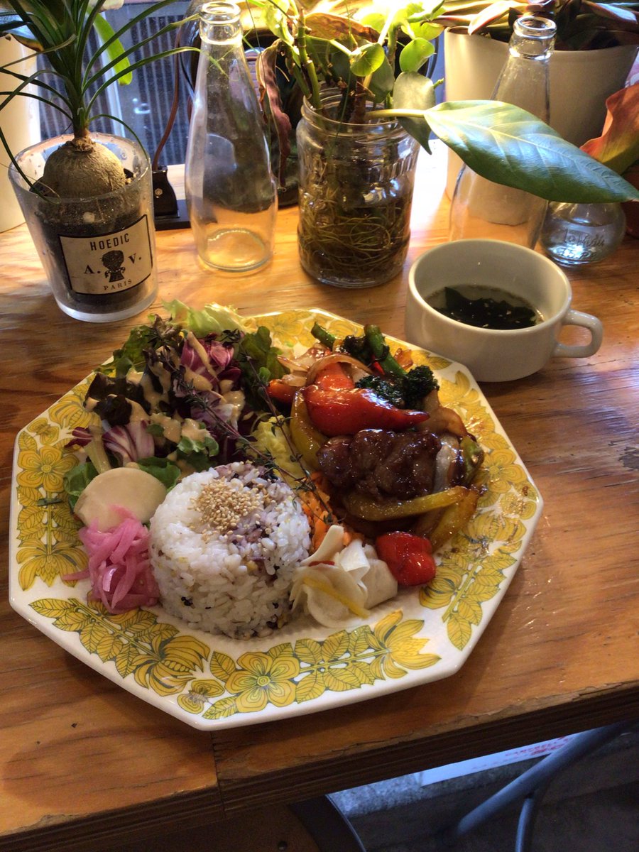 shujitsu_one's tweet photo. 只今の終日ACPは
野菜たっぷりの酢豚になっております♪

他ではないoneの味、是非！
明日もお待ちしております！

#終日one
#終日フラワー
#代々木上原カフェ
#代々木上原ランチ https://t.co/xGs9YF17oG