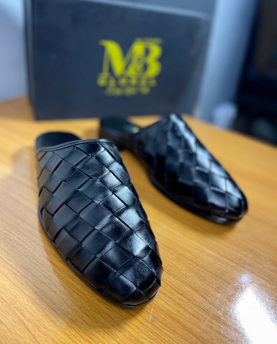 If your baby wants to beautify your feet, which frame would you go for? 🥰

Price: N35,000

Worldwide delivery 📍