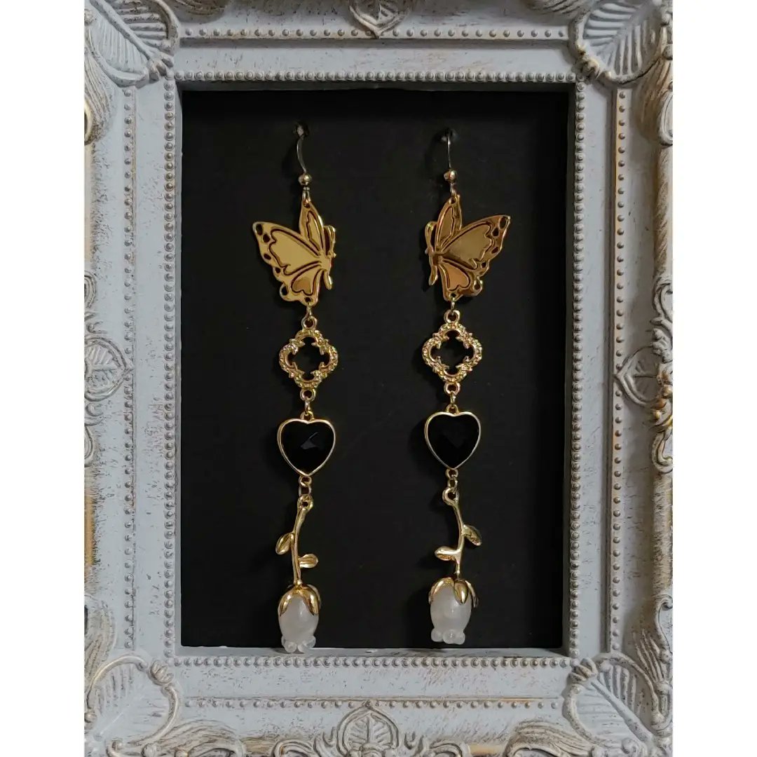 ハンドメイドピアス