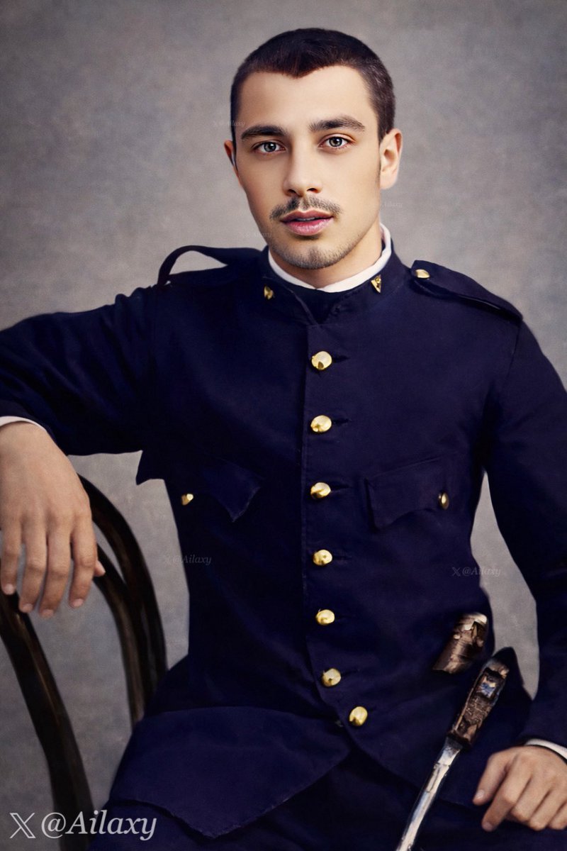 🗃️🗓️ No dejemos de recordar a Anselmo Vilar, el héroe nacido en Lugo, era el farero de Torre del Mar que salvó miles de personas que huían de Málaga apagando conscientemente la luz del faro, durante los días 7 y 8 de febrero de 1937, para que los barcos y aviones franquistas no