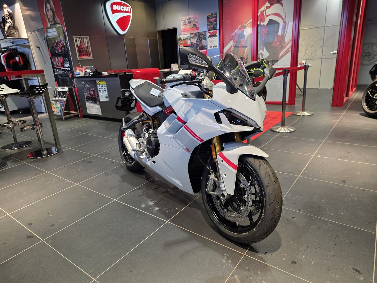 キリカ tweet media