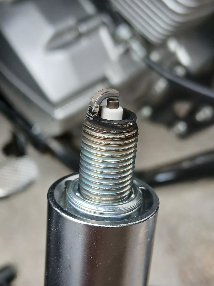 MikeKirisima's tweet image. ちょっと燃料濃くしてもいいのかな。
キャブ車はじめてだからセッティングするのも楽しそう。