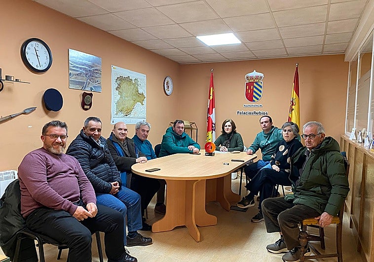 Alcaldes de 17 pueblos unidos para pedir más Guardia Civil: «Ya no dejamos la puerta abierta» lagacetadesalamanca.es/provincia/alca… vía @LaGacetaSa