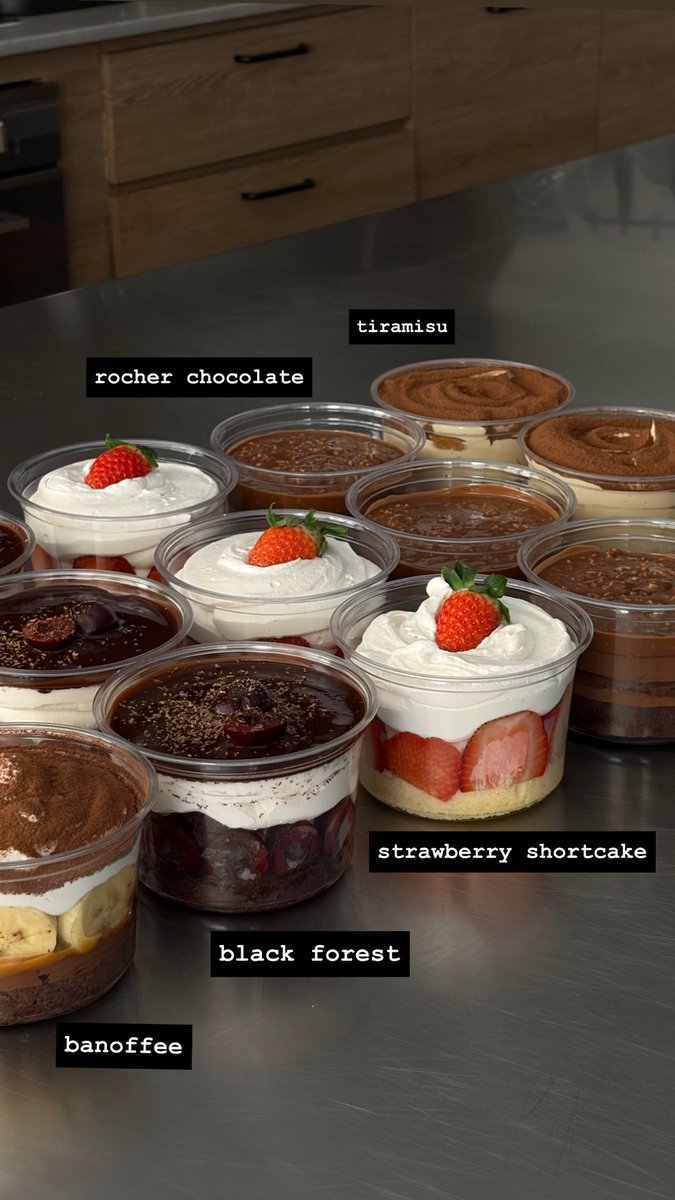 kristqiao's tweet image. PRE-ORDER 
FEBRUARY 

สำหรับเดือนแห่งความรักแบบนี้ ใครที่กำลังมองหาของขวัญ สำหรับวันวาเลนไทน์ เค้กแบบกล่อง และแบบถ้วย กลับมาแล้วนะครับ สามารถเลือกที่สะดวกรับ จะมารับเองที่สตูดิโอ เรียกไรเดอร์มารับ หรือถ้าเป็นต่างจังหวัด ก็สามารถส่ง แบบรถควบคุมอุณหภูมิได้ด้วย…