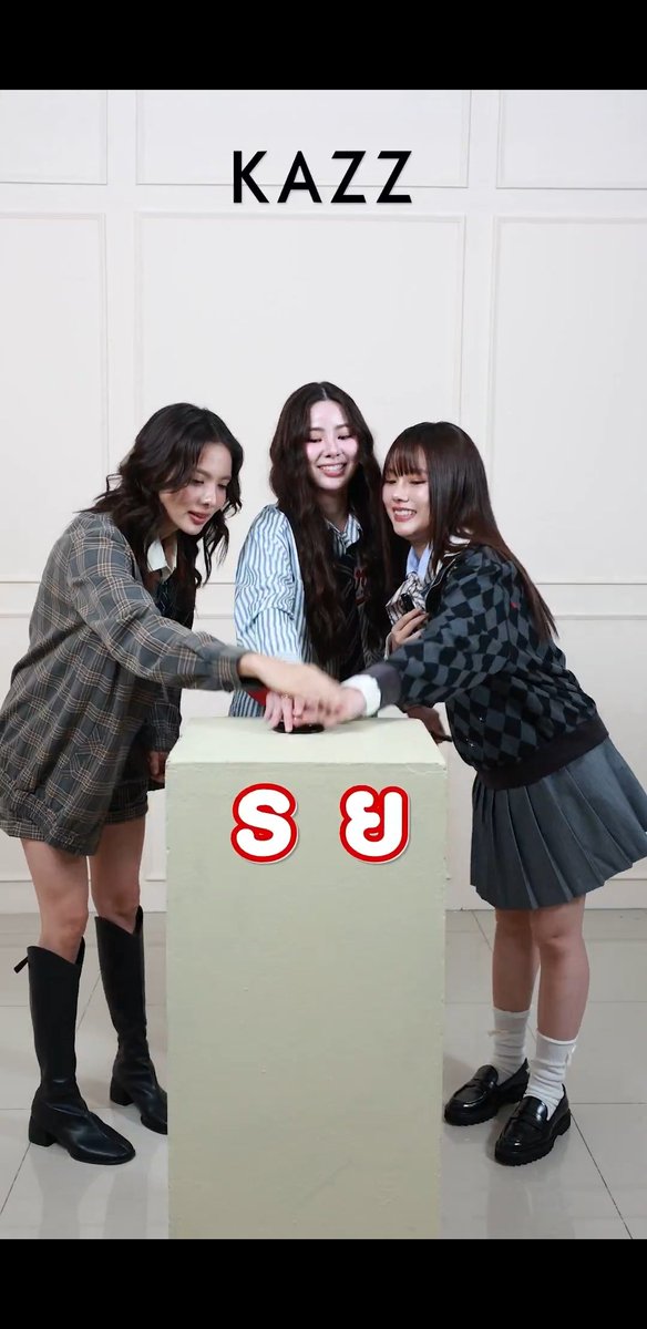 น่ารักมากกก 🥺🤏
#PlaifahMiusicPiano #Runawaytheseries 
#KAZZMAGAZINE