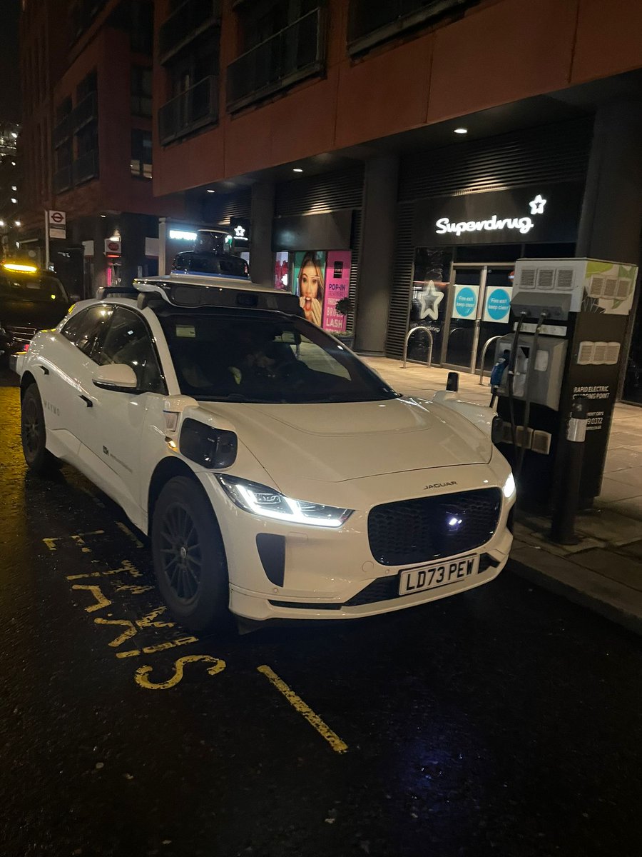 Gary - KnowledgeOfLondon.co.uk tweet media