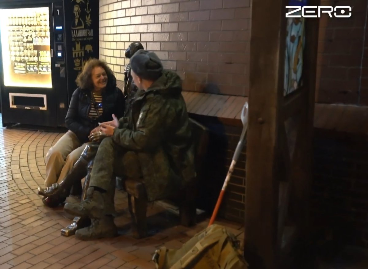 Haniebne chwile polskiego dziennikarstwa...

Dziennikarka rozpływa się w rozmowie z żołnierzem który został ranny na Ukrainie ale zamierza tam wrócić

Zapamiętajcie sobie w tym <a href="/OficjalneZero/">OficjalneZero</a> - jedyne co Polak powinien robić na widok ruskiego soldata to strzelać.

Nie pozdrawiam.