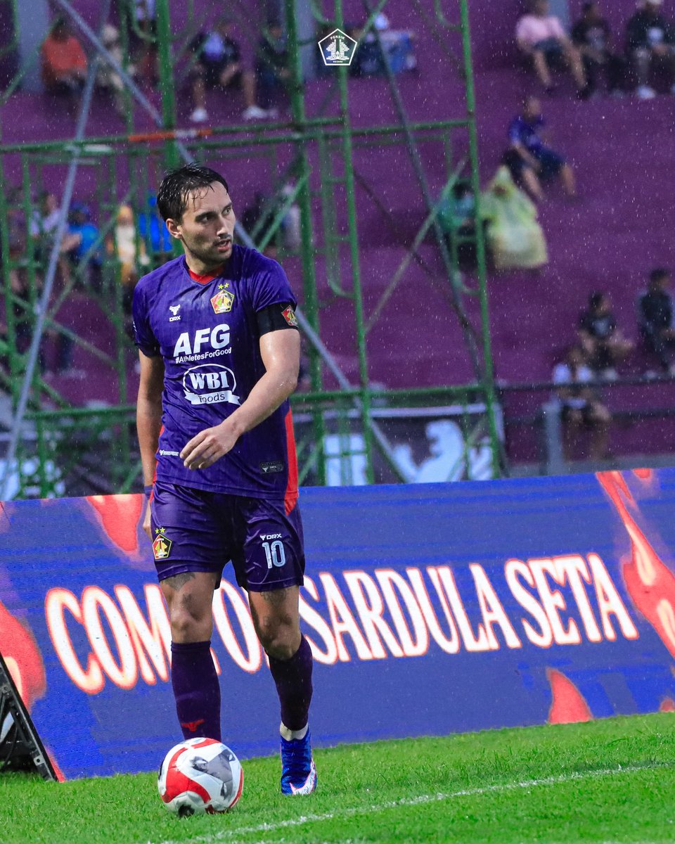 Persik Kediri tweet media