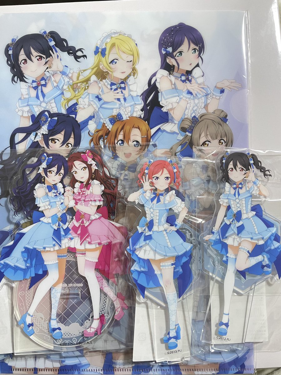 μ's AqoursのPOP UP STOREで買い物 グッズ購入は程々にミニくじ引い