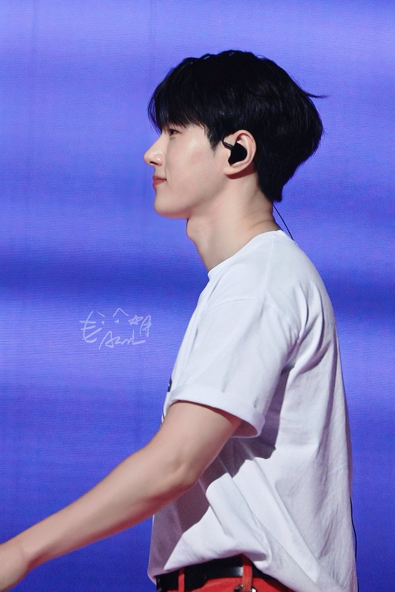 250413 Encore🐱

💫신의 작품💎
Ai都做不出来的脸蛋

#김명수 #KIMMYUNGSOO #엘 #L 
#INFINITE #인피니트
