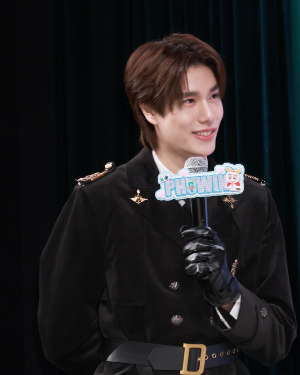 GMMTV's tweet image. 💝今天我真的很开心大家能来找我，想把这一刻珍藏得久一点，非常感谢你们

💝วันนี้ผมมีความสุขมากที่ทุกคนมาหาในวันนี้ อยากเก็บโมเมนต์นี้ไว้ให้นานที่สุด ขอบคุณนะครับ

#PhuwinFSInHangzhou 
#GMMTV