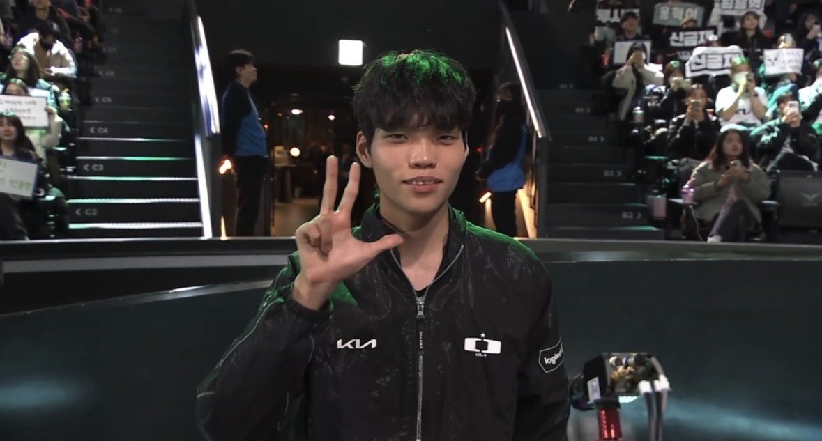 DplusKia's tweet image. Debut 3000days of ShowMaker