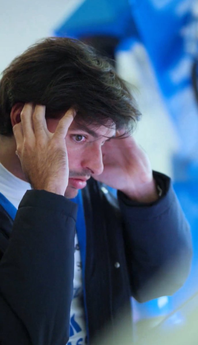 sainznificant's tweet image. mama I saw an angel.