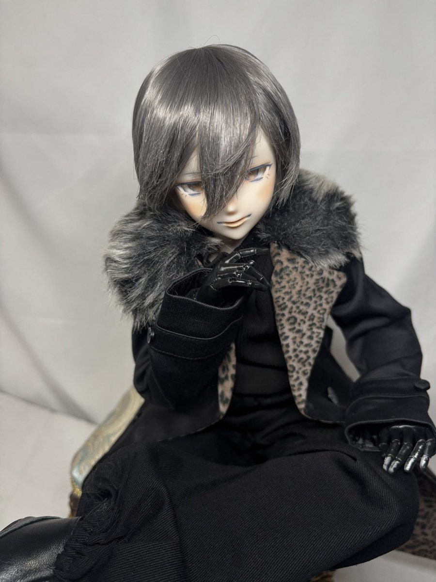 doll_nana222's tweet photo. 黒手袋ハンドがいい味出してるというか、カッコ良い✨

#projectlilium https://t.co/fmbszv4lrU