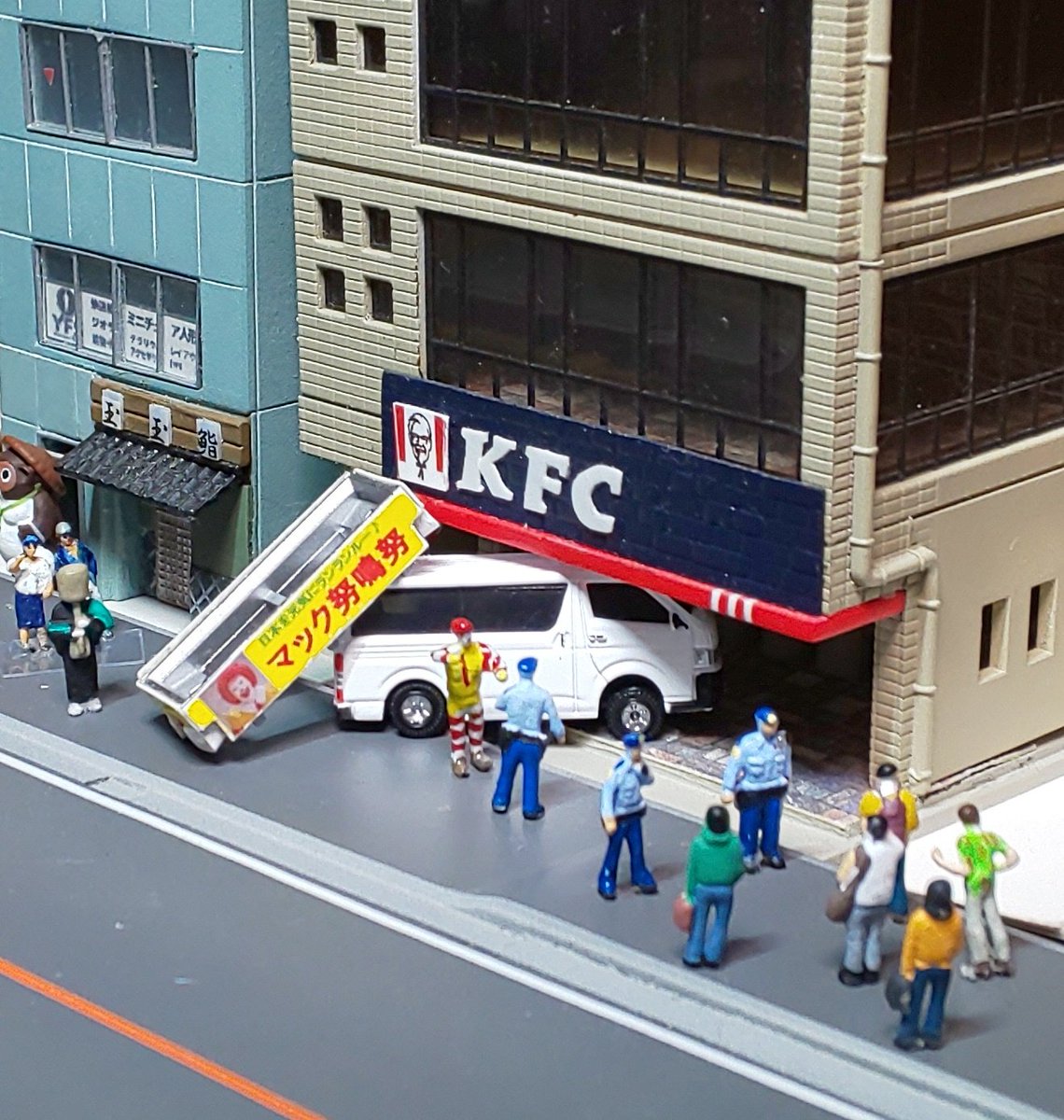 法円坂潤太・C107水曜こ31b西2 (@houenzaka) / Posts / X