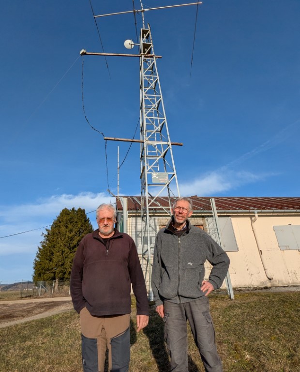 👀Le Radio Club Émettre : la passion de la transmission et le souci d’être utile.

Cette discrète association pontissalienne existe depuis 47 ans. Elle réunit une vingtaine de radioamateurs qui pratiquent leur loisir seul ou collectivement. 
A lire dans #LPP313