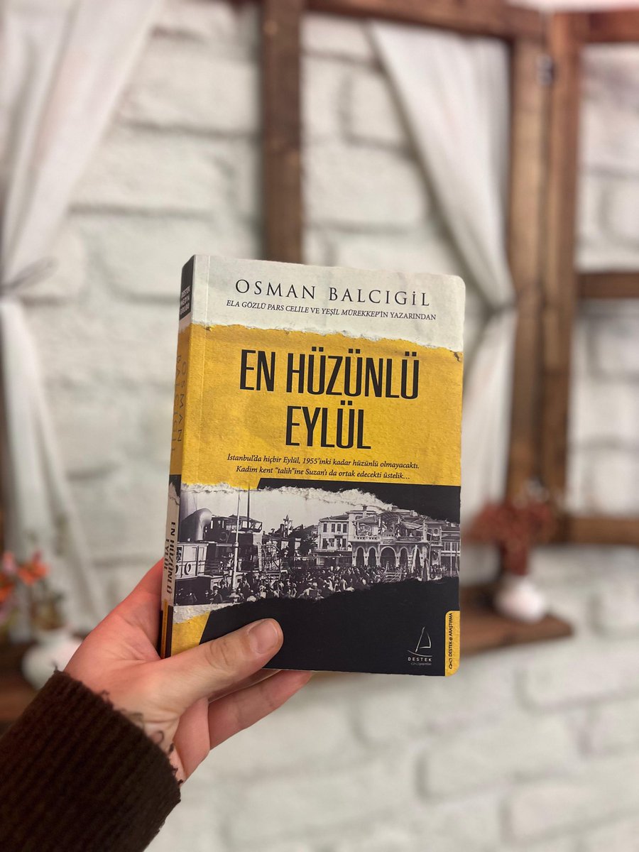 Okuyan Muallimler Projesi📚
Ertuğrulgazi Okulları öğretmenleri olarak Şubat ayında Osman Balcıgil’in “En Hüzünlü Eylül” adlı kitabını değerlendirmek üzere bir araya geldiler.
Kitap Adı: En Hüzünlü Eylül
Yazar Adı: Osman Balcıgil
 Katılım sağlayan öğretmenlerimize teşekkür ederiz.