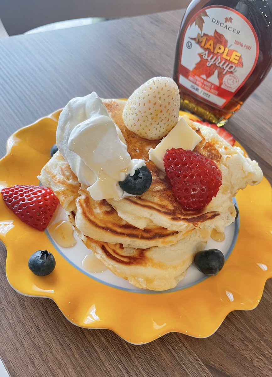 歯医者さん🦷に行ってから、夕飯の買い物して、雪の降る中自転車漕いで期日前投票に行ってきたので自分のためにパンケーキを焼いた🥞🍓🫐🍁うま…
こんな日に投票所にきた人達も職員さん達もみんなお疲れ様です😢
今回の選挙の時期や期間の不平等さは許せないし改憲には反対です。歩みを止めないでこう