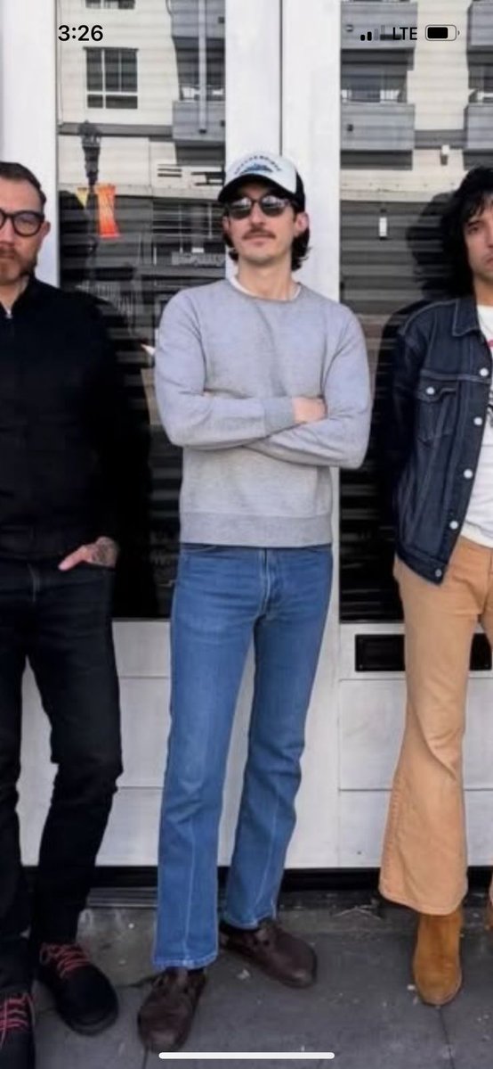 Este cabron cada día se pone más bueno 🫦