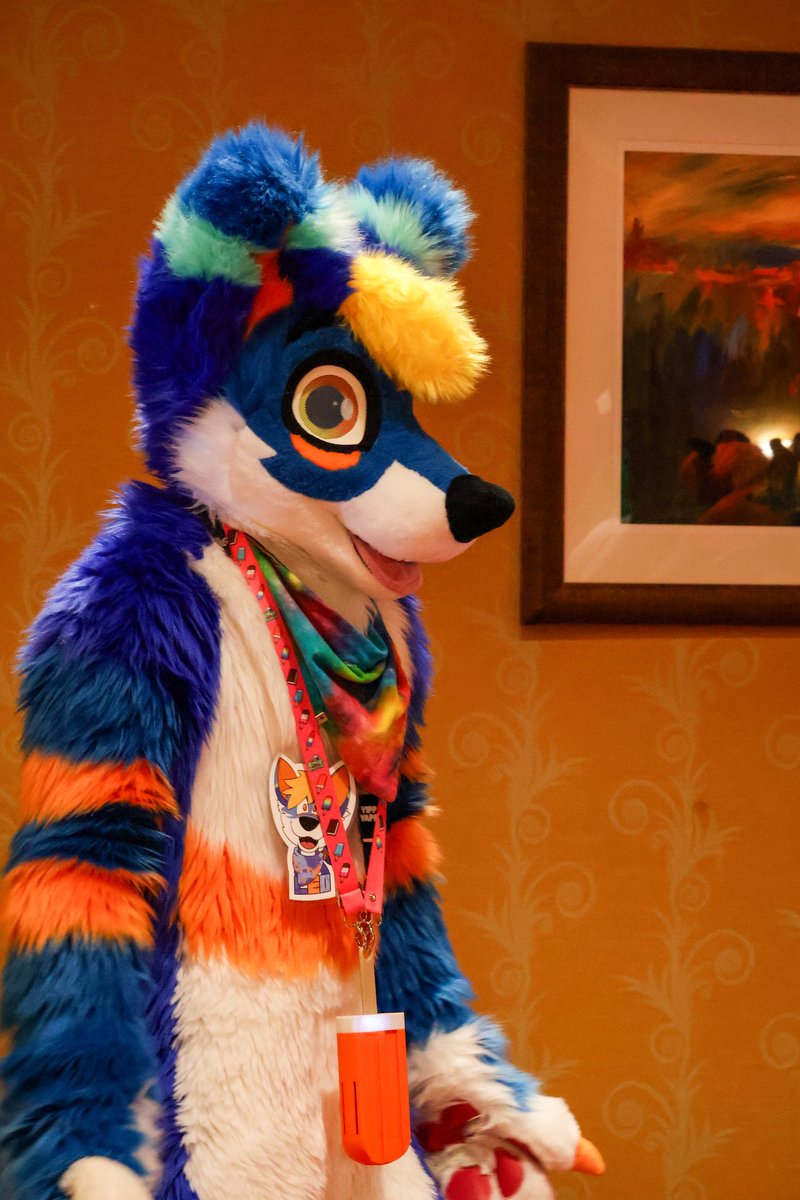 nspek_'s tweet photo. yayyyy idk these suiters but if you do lmk i like taking pictures (thread) #anthroexpo2026 https://t.co/f3Nw1kNwC6