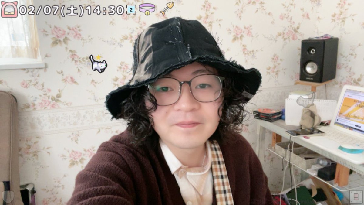 boro_1225's tweet photo. 向井。のギター配信 / ニコ生配信中 https://t.co/IZkARp5CbH https://t.co/nJH5jDmTl8