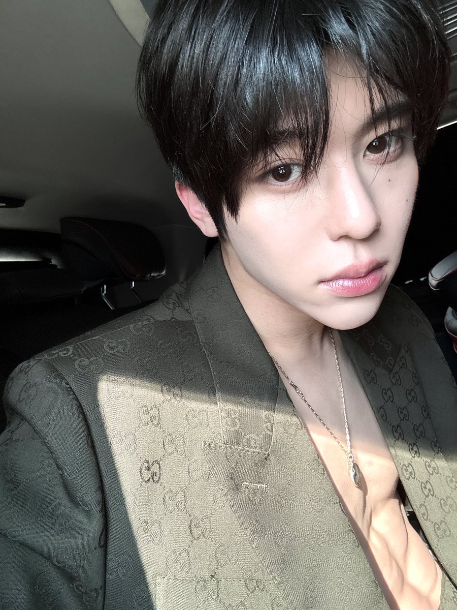 오시온 가슴 tweet media