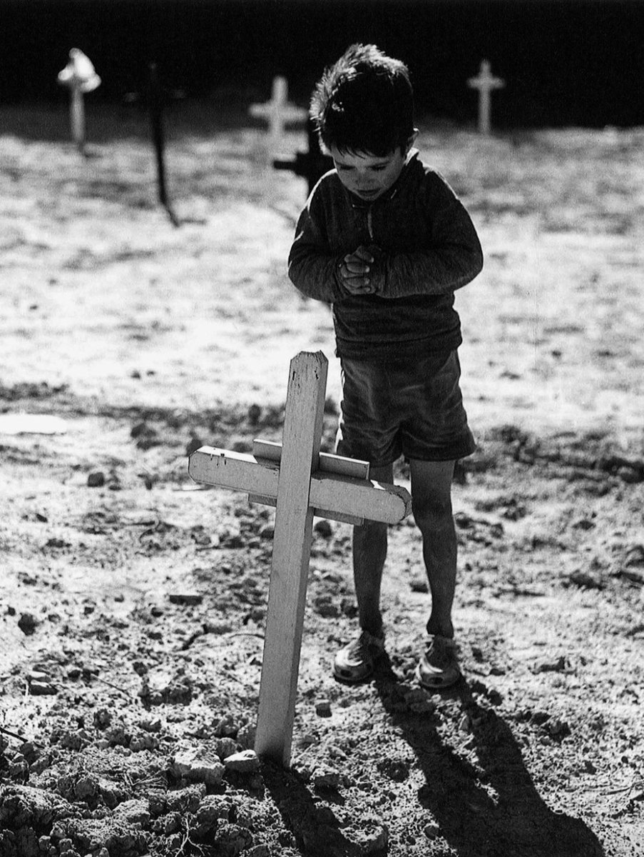 ticlassics's tweet image. Montjuïc Cemetery, Barcelona, 1963.