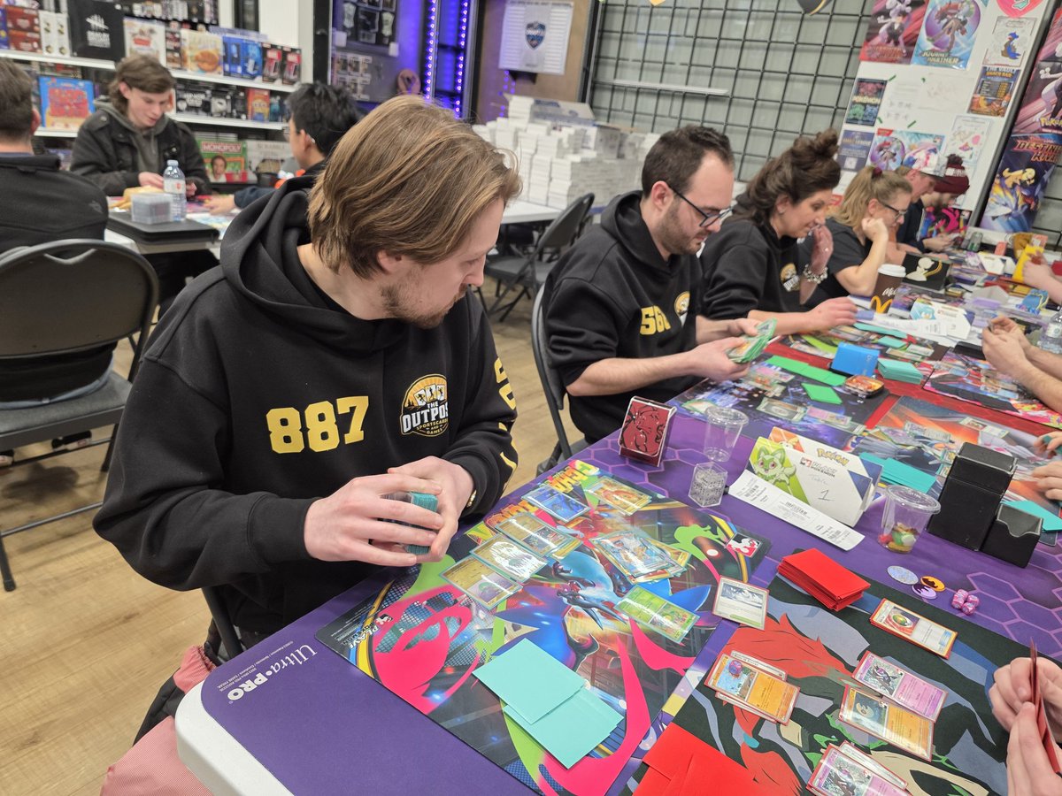 LadyGhastlyTCG's tweet photo. #TeamOutpost doing what we do best! #ABCIRCUIT triple cup #roadtrip this weekend. 1 down, 2 to go. Shout out to The Vault for hosting and @DitschunAustin on the W https://t.co/oI7Ix8g2yZ