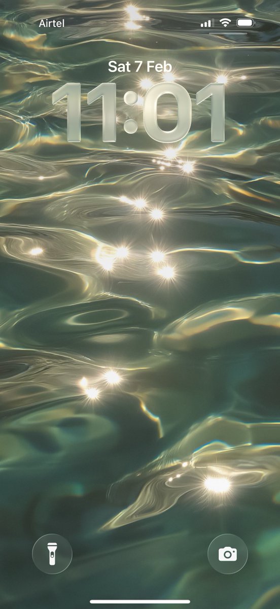 Atharva12__'s tweet image. Let’s see who customise better! 

Now it’s your turn drop down… ⬇️

#Apple #iOS26 #customise