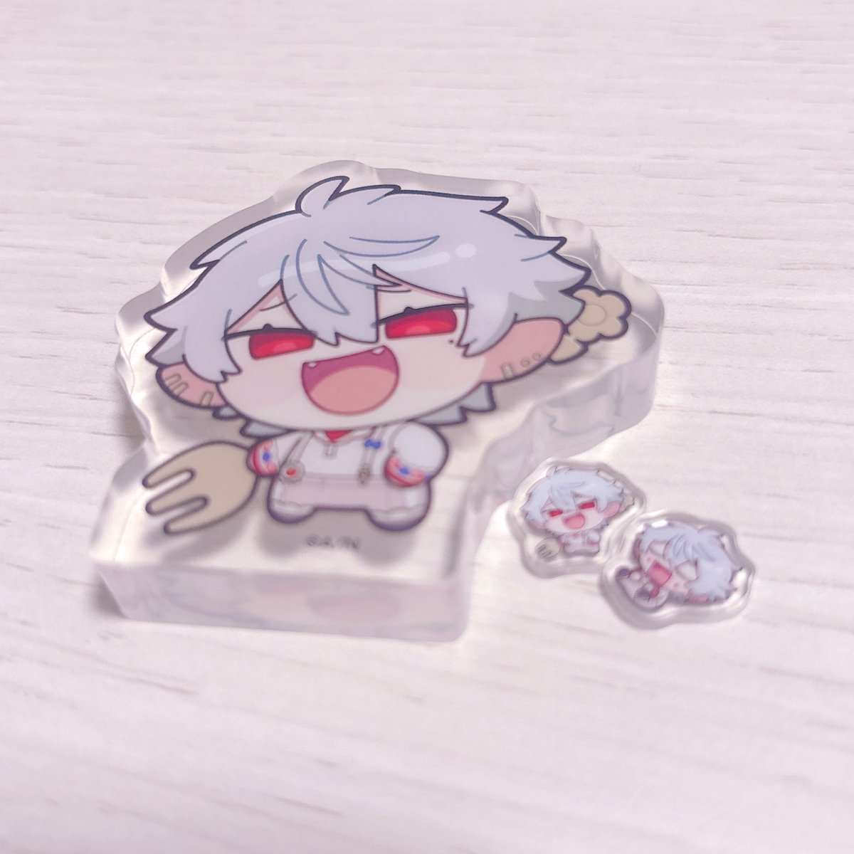 Na_TRD's tweet photo. 感謝の気持ちも込めてパーツもお付けしてアクブロ梱包してたのだけれど。
あまりの大きさの差に改めてにっこりしながら作業完了☺️(これは我が家残留の方)

お迎えありがとうございます……😭🫶 https://t.co/sB9Vo9KXV6