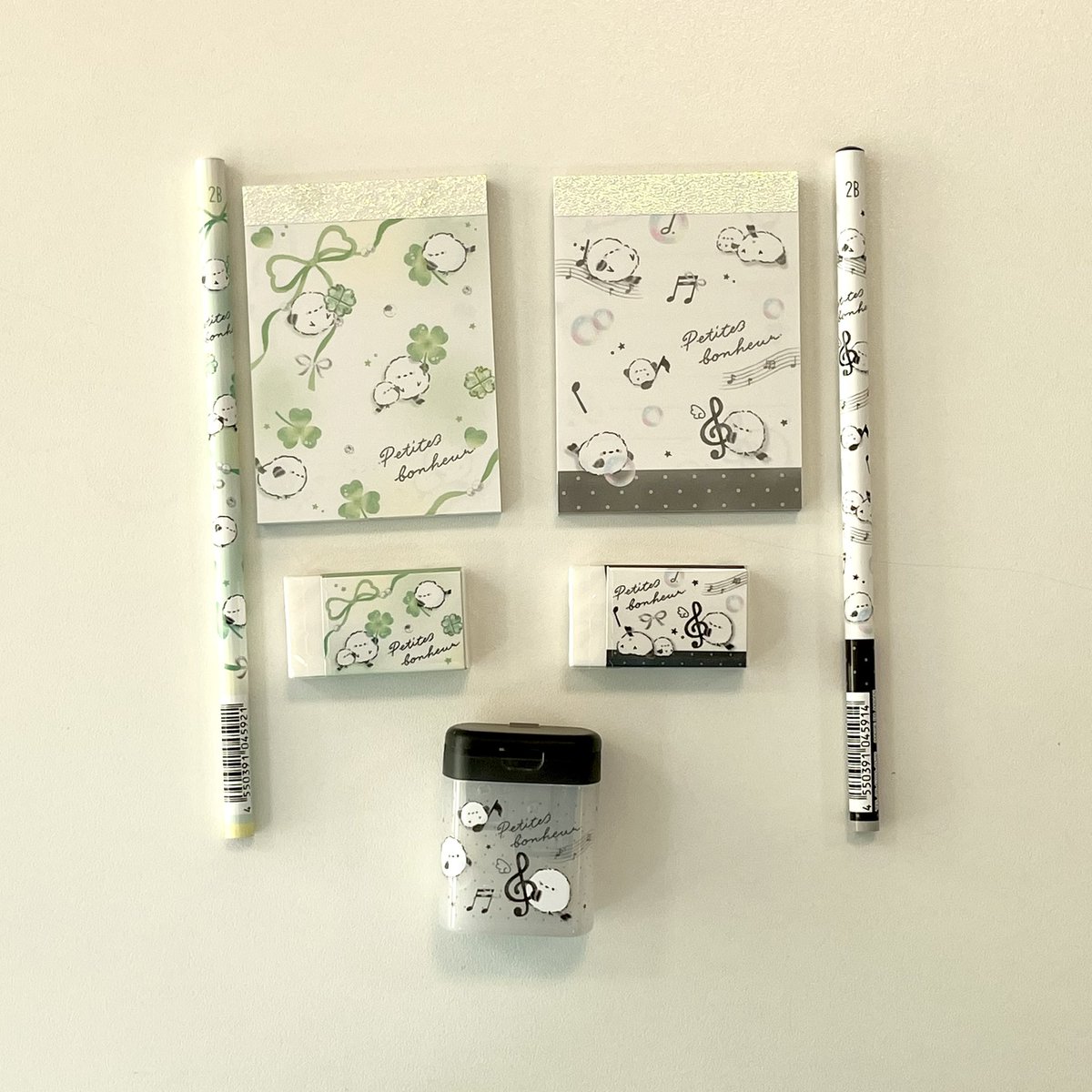 【新商品🆕】
シマエナガの可愛い文房具が入荷しました♪