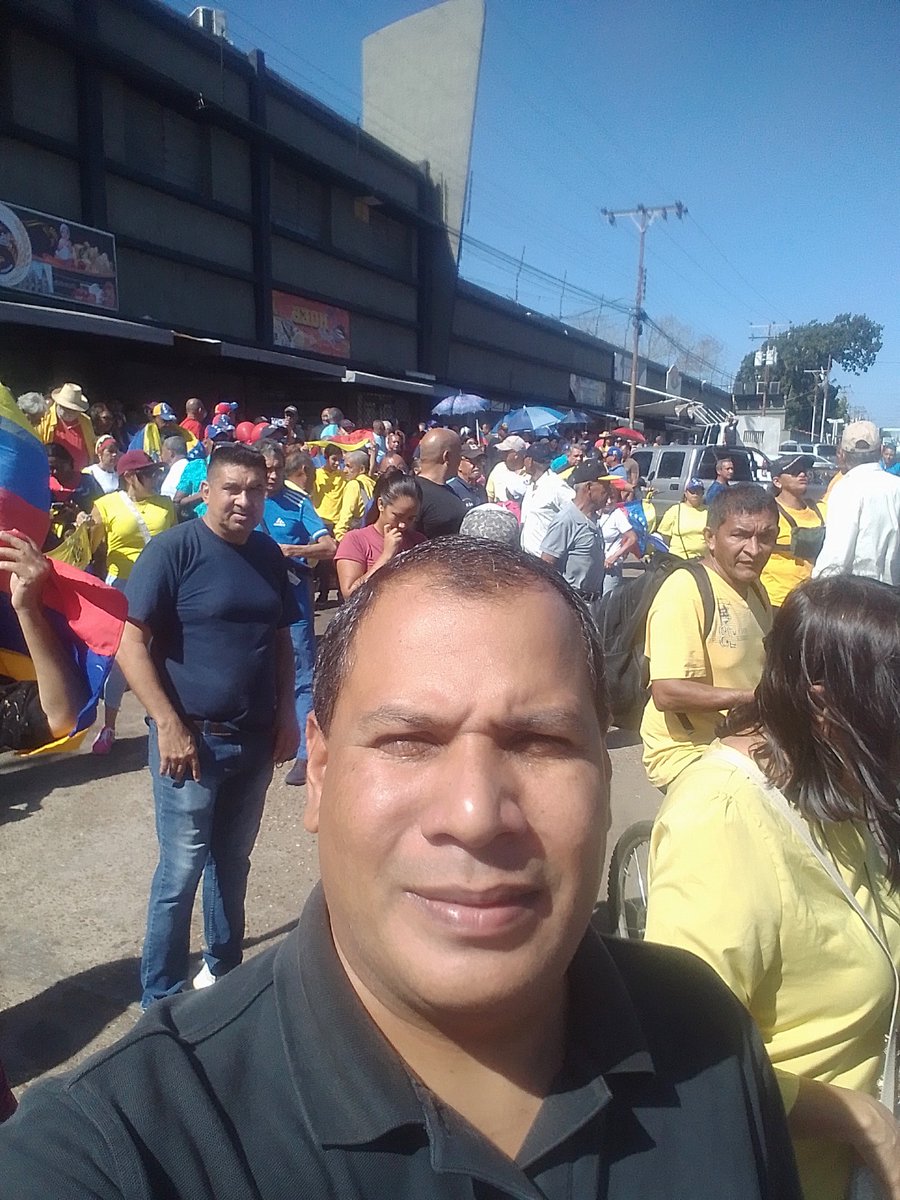 juancarlosrm01's tweet photo. En la ciudad de El Tigre, con la fuerza imparable de la esperanza! 🇻🇪💙

Mi compromiso por la libertad y la democracia. Con el liderazgo firme de María Corina Machado @MariaCorinaYA seguimos adelante.

El futuro que soñamos está más cerca que nunca. https://t.co/l2hCZVzJo9