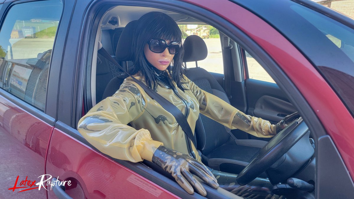 Hvy_Ltx_Rbbrst tweet media