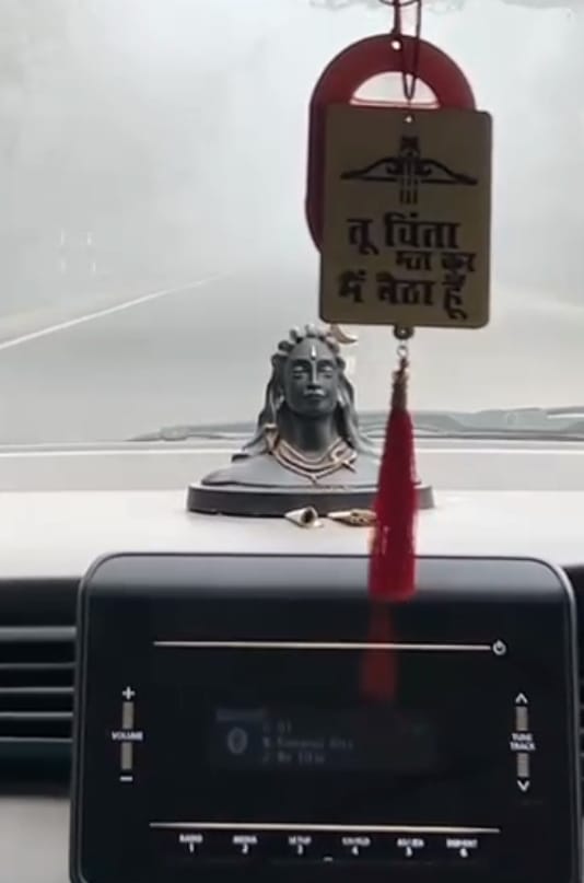 Harishapgeeta's tweet photo. कौन गीता वेदांत उपनिषद पढ़े
 क्या अवलोकन करना..... 
यह काफी है ना
#lokdharm https://t.co/rOSi0WLtBT
