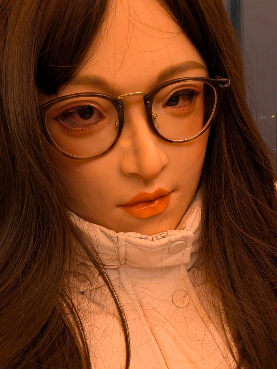 hunll7's tweet photo. 女友不在身边，那就只能和自己约会啦
#crossdress
#femalemask
#伪娘 https://t.co/Z42Mffcr6s