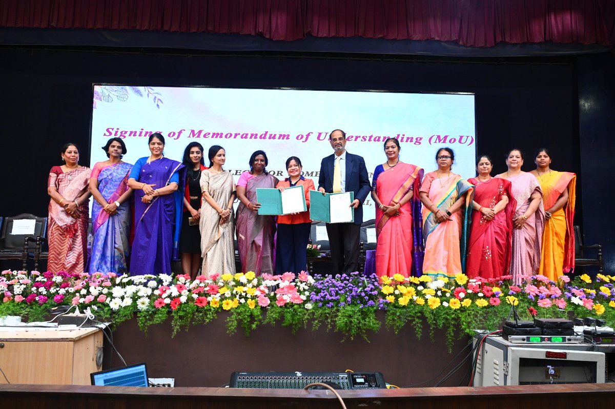 ECWChennai's tweet photo. Ethiraj College for Women hosted a 2-Day Intl Conference on Multidisciplinary Research & Innovation with StartupTN, IFFAI & CHOOLS, uniting industry & academia for impactful collaboration.@TheStartupTN @Chools_Group @icfaiofficial @mike_vmm
#MultidisciplinaryResearch https://t.co/RH468jvPWl
